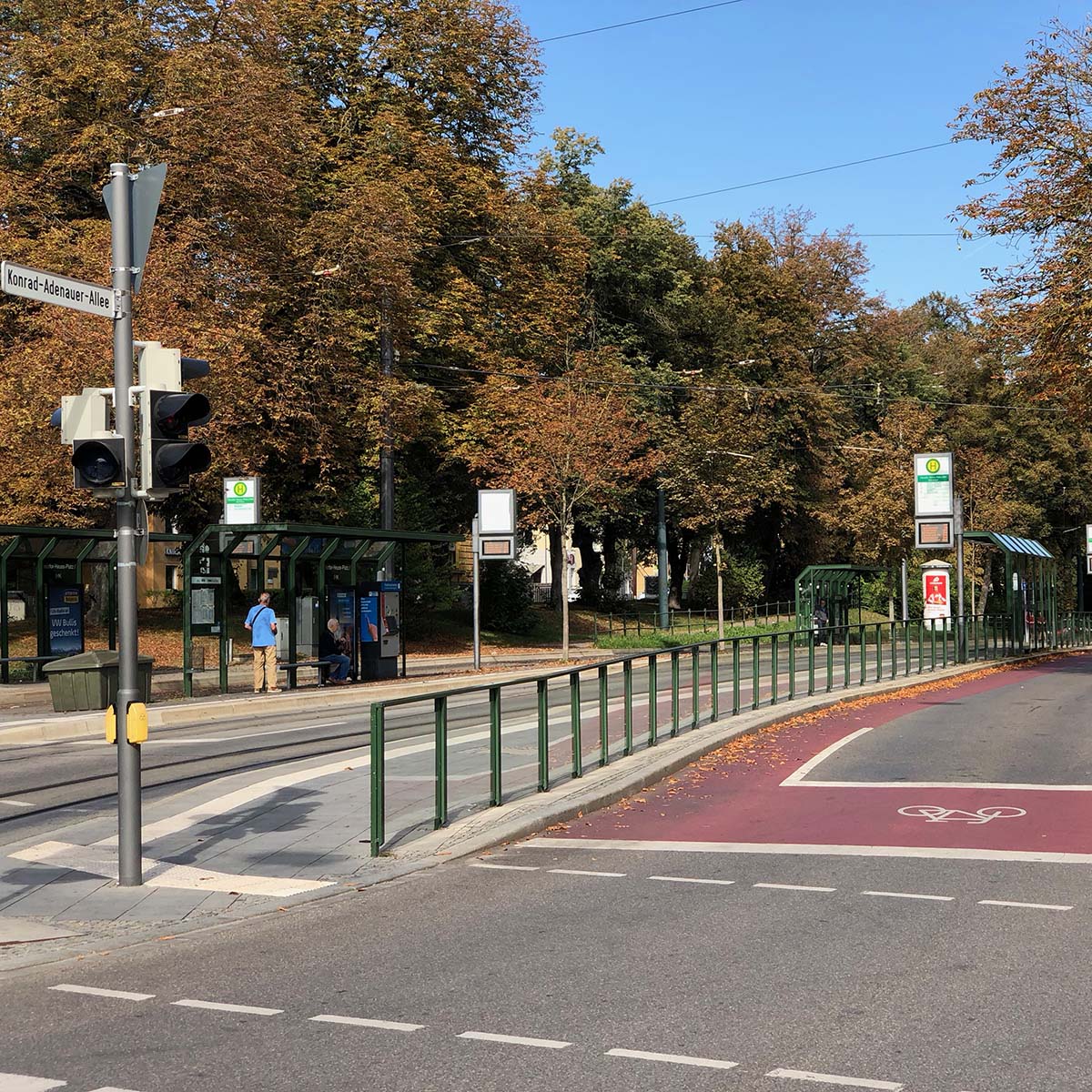 Projekt Fahrradstadt Radler Konrad Adenauer Allee Fahrbahn Verkehr Offizielle Fahrradstraße City Fuggerstadt PRO AUGSBURG Fraktion Verein Stadtrat Antrag Foto Andreas Zilse