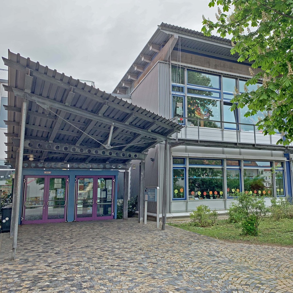 Dringlichkeitsantrag: Sachstandsbericht zur Umbenennung der Werner-Egk-Schule